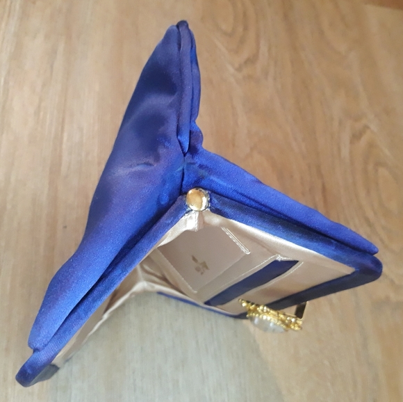 Vintage 1950's Mel-Ton Blue Satin Clutch Purse with Ornate Jewel Clasp - Picture 5 of 12